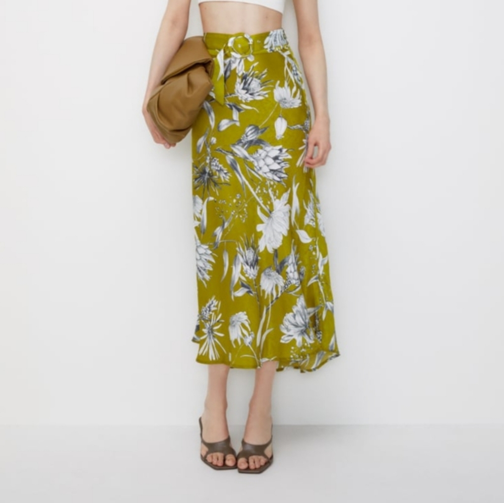 ZARA OLIVE GREEN pencil satin skirt - Picture 5 of 12